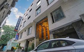 Staybook Hotel Nitya Maharani Free Airport Pickup